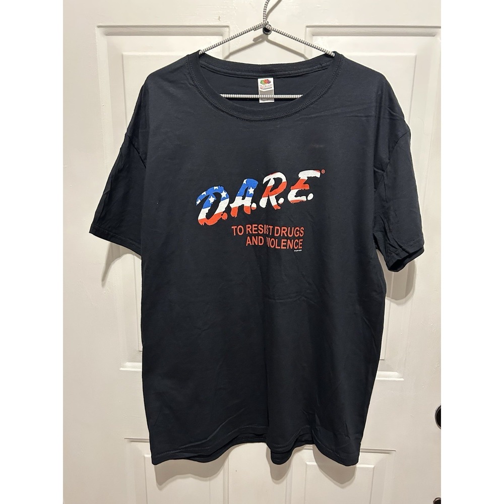 D.A.R.E Classic Logo T-Shirt American Flag Men's Large Y2K Black Graphic Tee